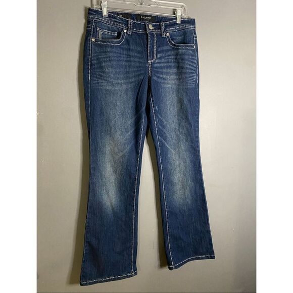 Nine West Medium Wash Bling Pockets Bootcut Jeans Size 8/29 NWT - Picture 2 of 5